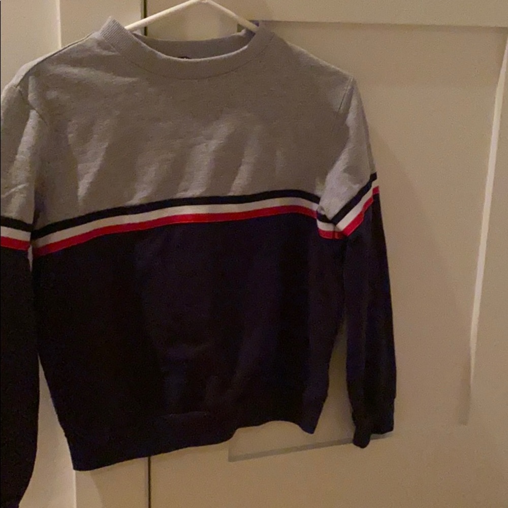 Sweatshirt